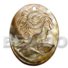 Oval blacklip lady carving