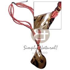 Freeform natural shape blacklip in Freeform natural shape blacklip in