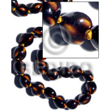 16 pcs. of kukui nuts 16 pcs. of kukui nuts