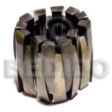 Elastic blacklip bangle resin