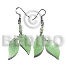 Dangling double leaf pastel green Dangling double leaf pastel green