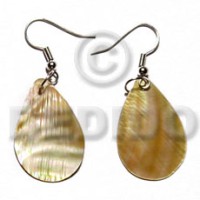 Dangling 30mmx25mm brownlip teardrop
