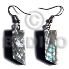 Dangling 28mmx10mm green shell bar