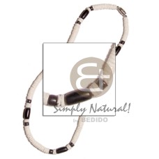 4-5mm white clam black