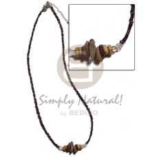 Glass beads brownlip chunks