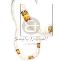 Graduated white clam splashing gold